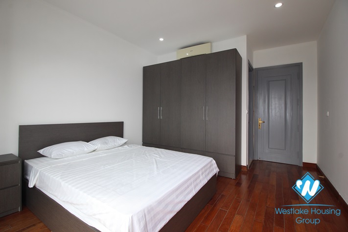 Renovated 3 beds apartment with lakeview for rent in Quang An st, Tay Ho