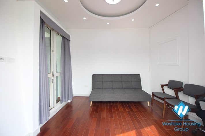 Renovated 3 beds apartment with lakeview for rent in Quang An st, Tay Ho