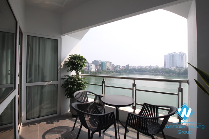Renovated 3 beds apartment with lakeview for rent in Quang An st, Tay Ho