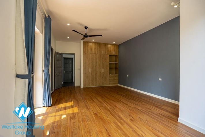 A newly and beautiful villa for rent in Tay ho, Hanoi