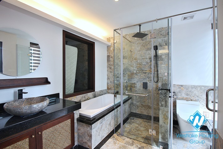 A beautiful 4 bedroom apartment with lake view in Tu hoa, Tay ho, Hanoi