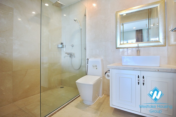 Lake view and high floor 5 beds apartment for rent in Golden Westlake building, Tay Ho