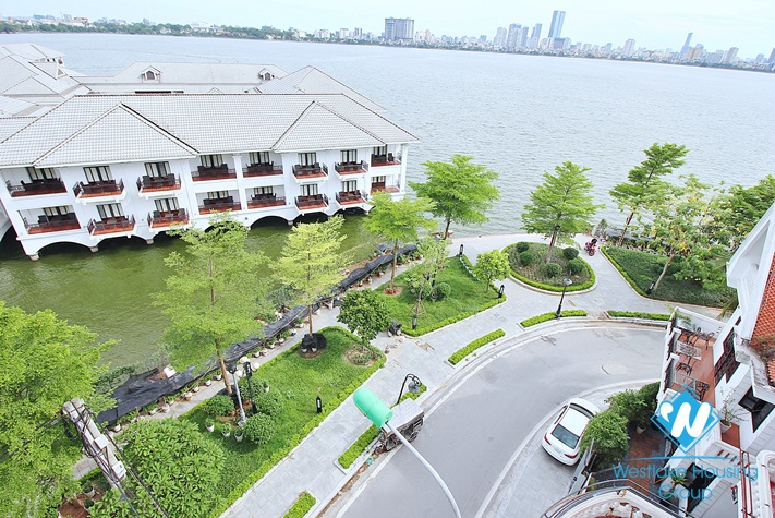 A beautiful 4 bedroom apartment with lake view in Tu hoa, Tay ho, Hanoi