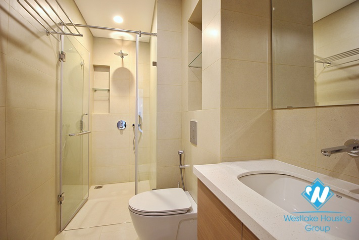 Morden and high floor 3 beds apartment for rent in Tay Ho area