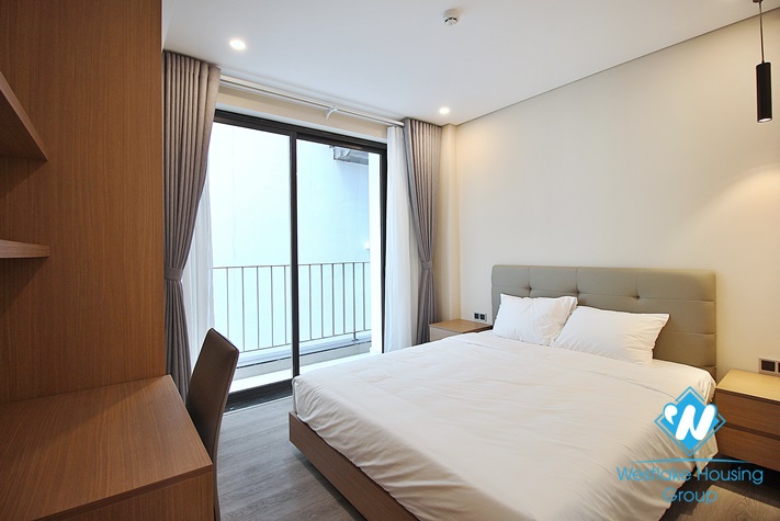 Morden and high floor 3 beds apartment for rent in Tay Ho area