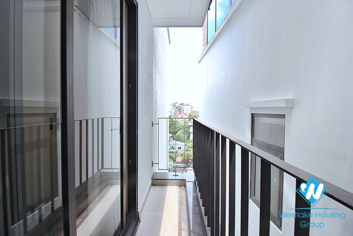 Morden and high floor 3 beds apartment for rent in Tay Ho area