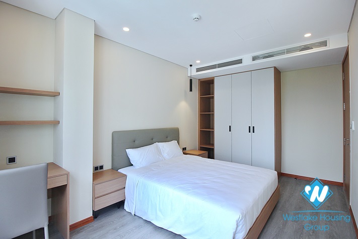 Morden and high floor 3 beds apartment for rent in Tay Ho area