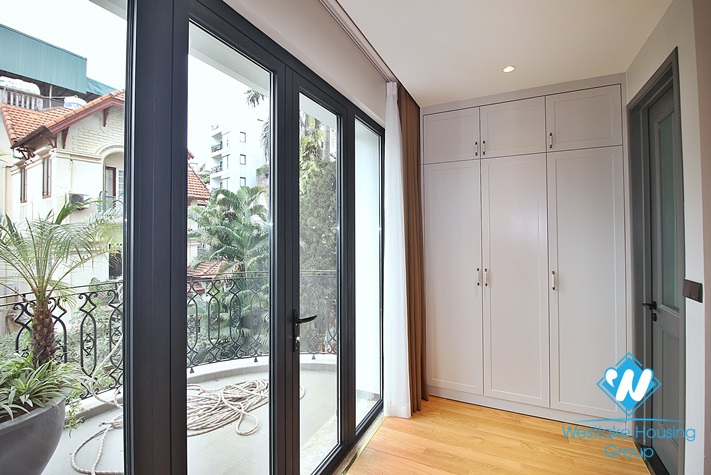 Brand new 2 bedrooms apartment for rent in To Ngoc Van st, Tay Ho