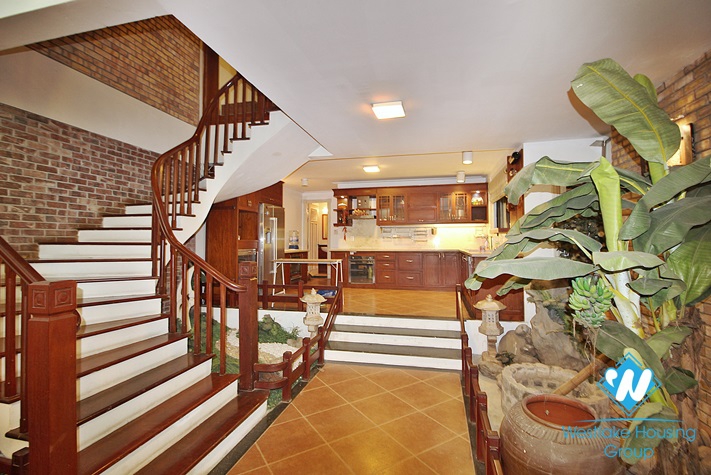 Lake-view 4 bedrooms house for rent in To Ngoc Van st, Tay Ho