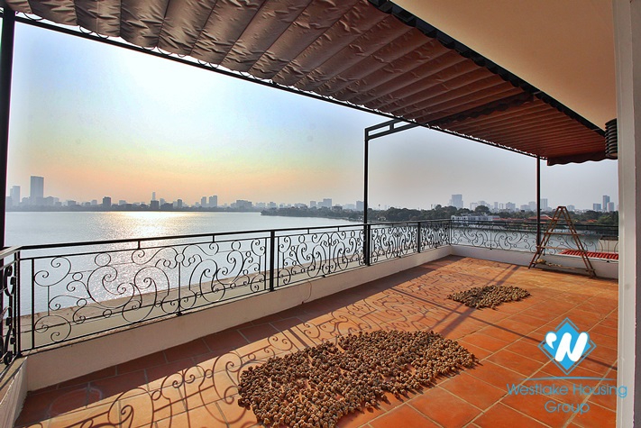 Apartment in Tay Ho on the lake with large terrace