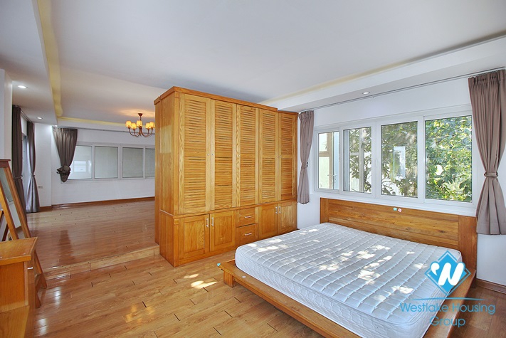 A calm, lovely house on An Duong for rent