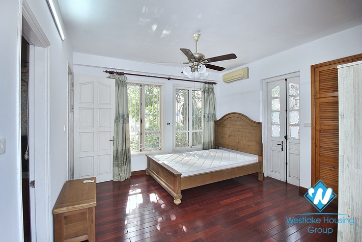 A calm, lovely house on An Duong for rent