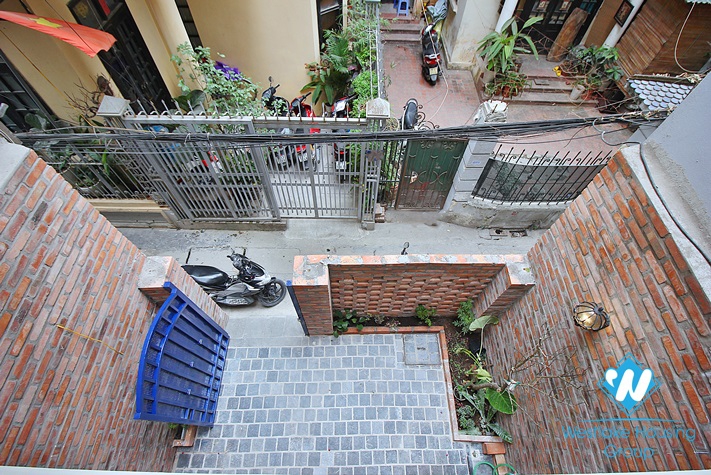Renovated 3 bedrooms house for rent in Tu Hoa street, Tay Ho