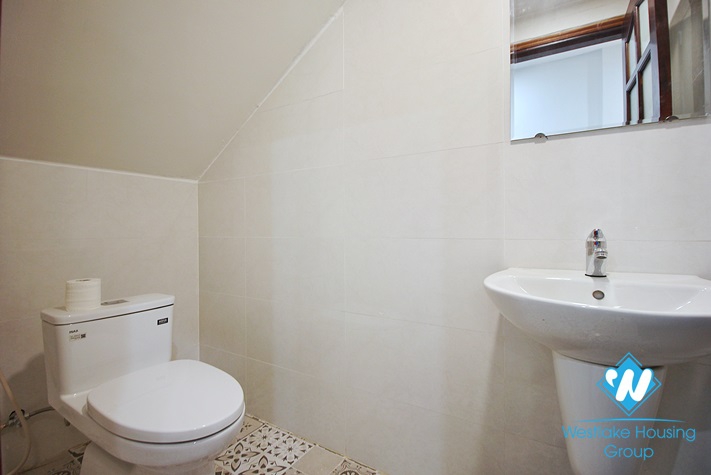 Renovated 3 bedrooms house for rent in Tu Hoa street, Tay Ho