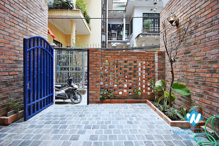 Renovated 3 bedrooms house for rent in Tu Hoa street, Tay Ho