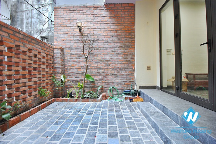 Renovated 3 bedrooms house for rent in Tu Hoa street, Tay Ho