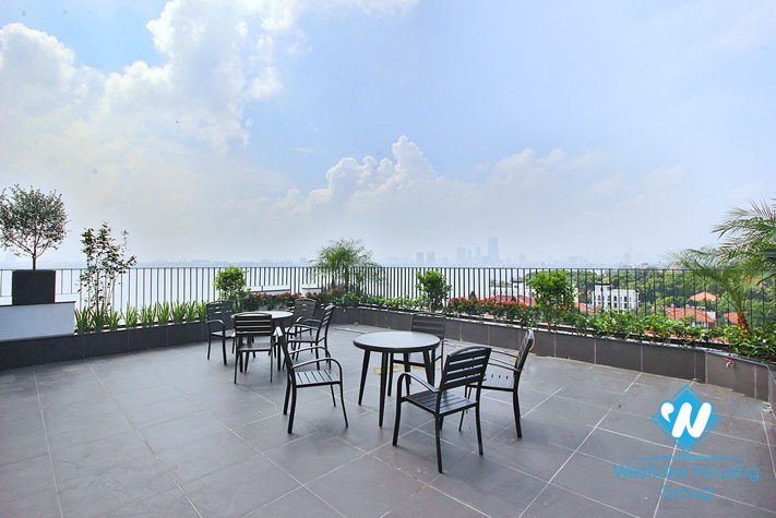 High-end and bright one bedroom apartment for rent in Xuan Dieu st, Tay Ho