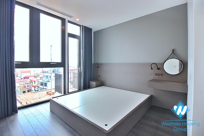 High-end and bright one bedroom apartment for rent in Xuan Dieu st, Tay Ho