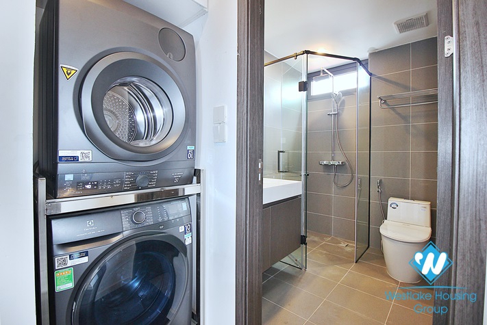 High-end and bright one bedroom apartment for rent in Xuan Dieu st, Tay Ho