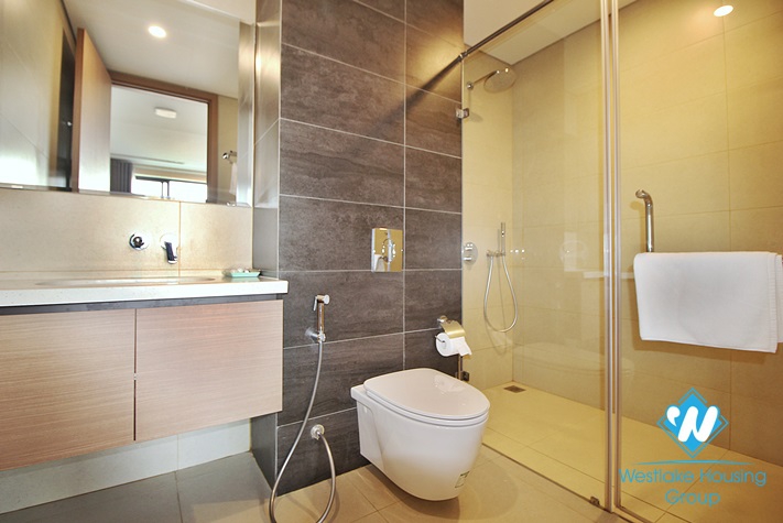 High floor and morden 3 beds apartment for rent in Tay Ho