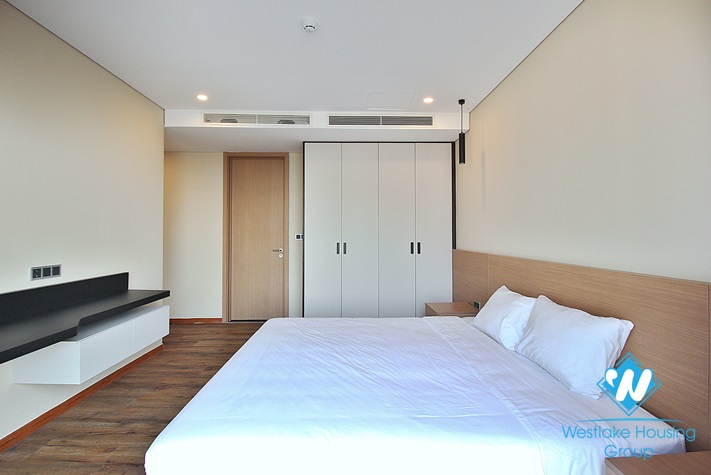 High floor and morden 3 beds apartment for rent in Tay Ho