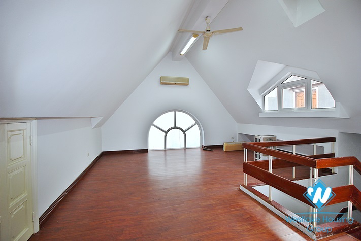 Unfurnished house with big yard for rent in To Ngoc Van st, Tay Ho