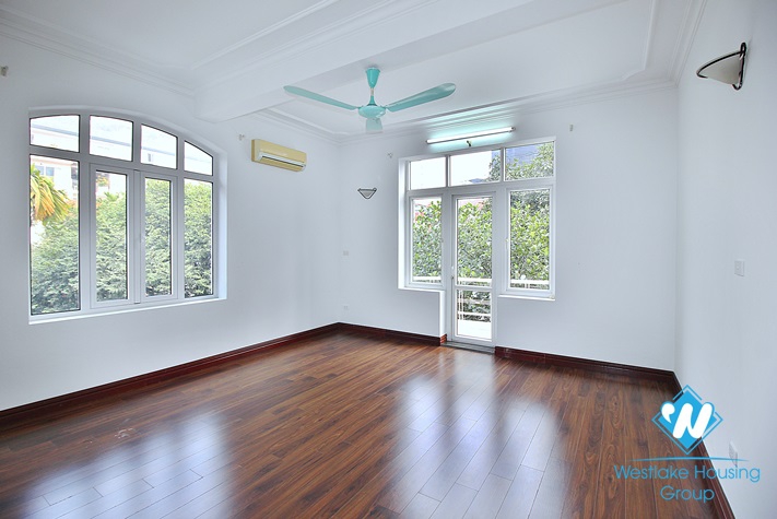 Unfurnished house with big yard for rent in To Ngoc Van st, Tay Ho
