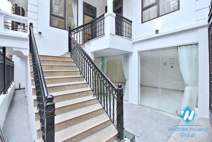 Vintage 4 bedrooms house for rent in Tay Ho, Hanoi 