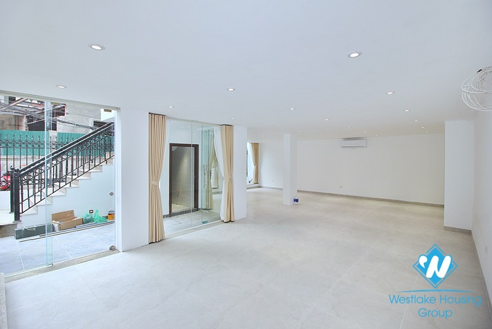 Vintage 4 bedrooms house for rent in Tay Ho, Hanoi 