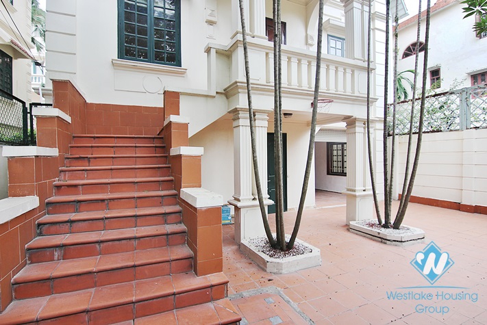 Lovely house with large yard for rent in Westlake, Tay Ho, Hanoi