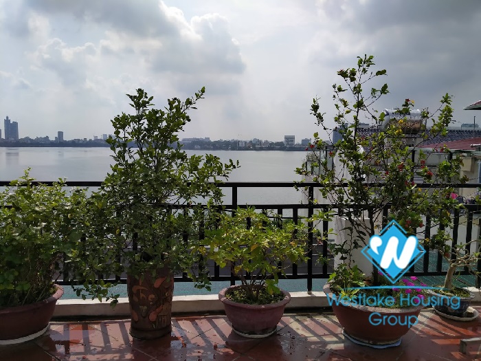 One bedroom apartment for rent in Dang Thai Mai Tay Ho Ha Noi