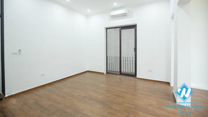 Unfurnished 4 beds house for rent in Au Co st, Tay Ho, Ha Noi