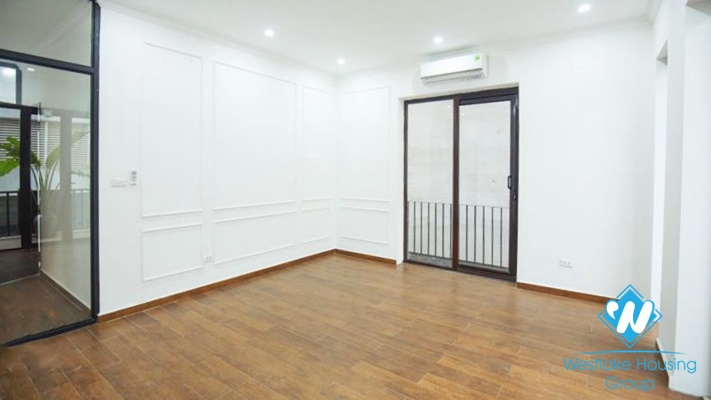 Unfurnished 4 beds house for rent in Au Co st, Tay Ho, Ha Noi