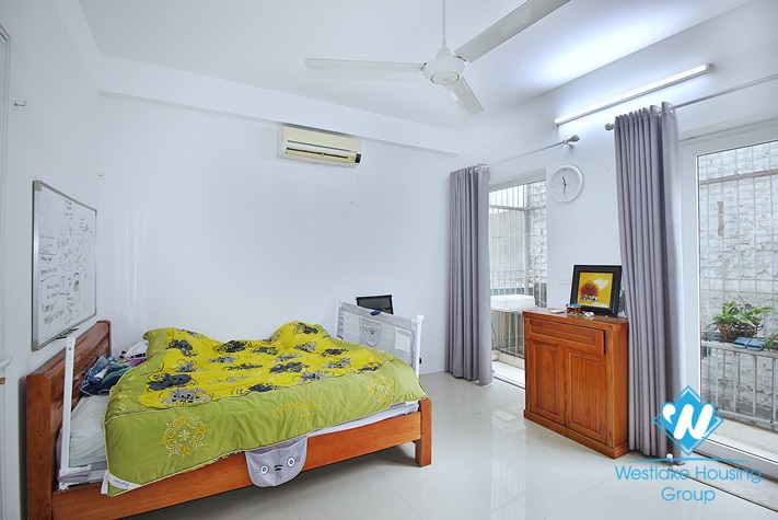 Nice house with 4 bedrooms for rent in Au Co st, Tay Ho District