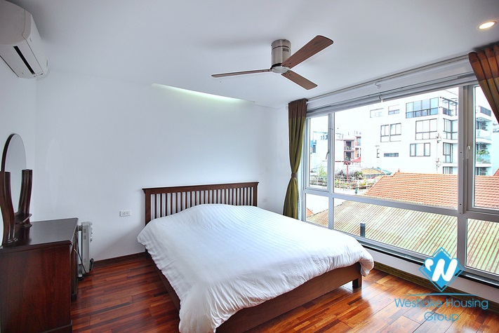 Penthouse apartment for rent with stunning lake view on Quang Khanh, Tay Ho