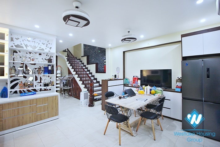 A beautiful 5 bedroom house for rent in Tay ho , Hanoi