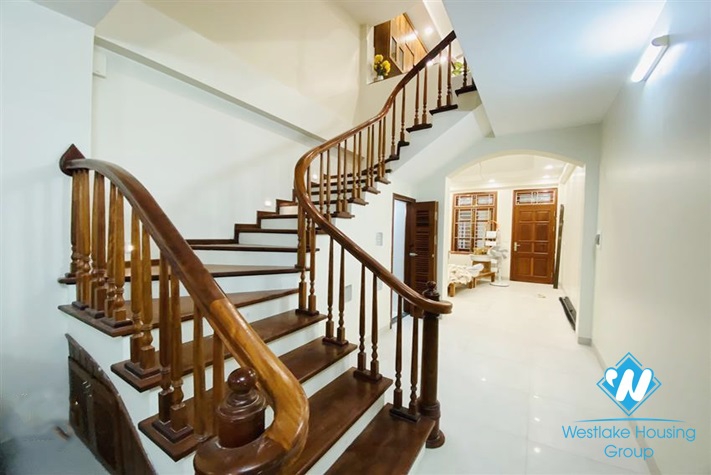 A good house with 3 bedrooms for rent in Dang Thai Mai st, Tay Ho Disrict