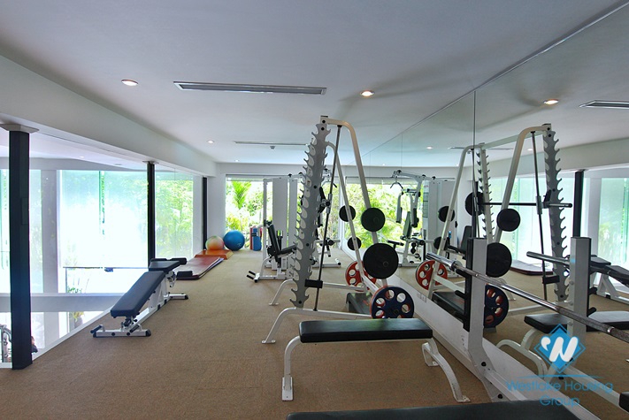 Beautiful lake view 4 bedroom apartment for rent in Tay ho, Hanoi