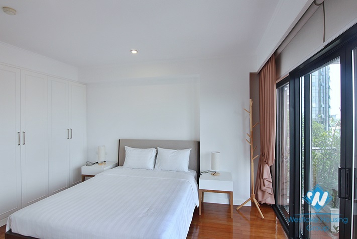 Beautiful lake view 4 bedroom apartment for rent in Tay ho, Hanoi