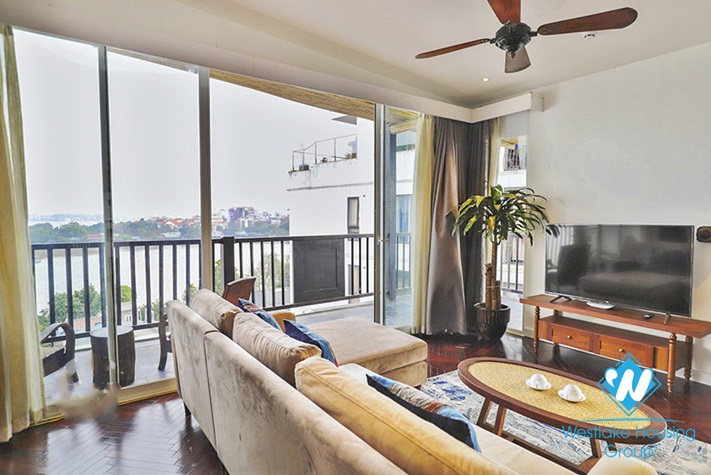 High-end floor 2 beds apartment for rent in Xom Chua, Dang Thai Mai, Tay Ho