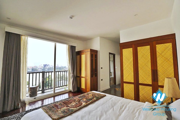 High-end floor 2 beds apartment for rent in Xom Chua, Dang Thai Mai, Tay Ho