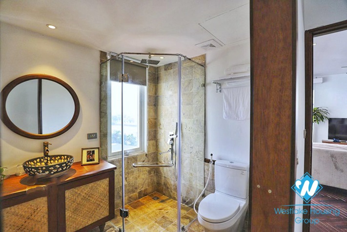 High-end floor 2 beds apartment for rent in Xom Chua, Dang Thai Mai, Tay Ho