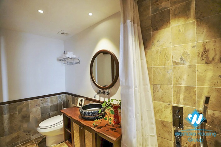 High-end floor 2 beds apartment for rent in Xom Chua, Dang Thai Mai, Tay Ho