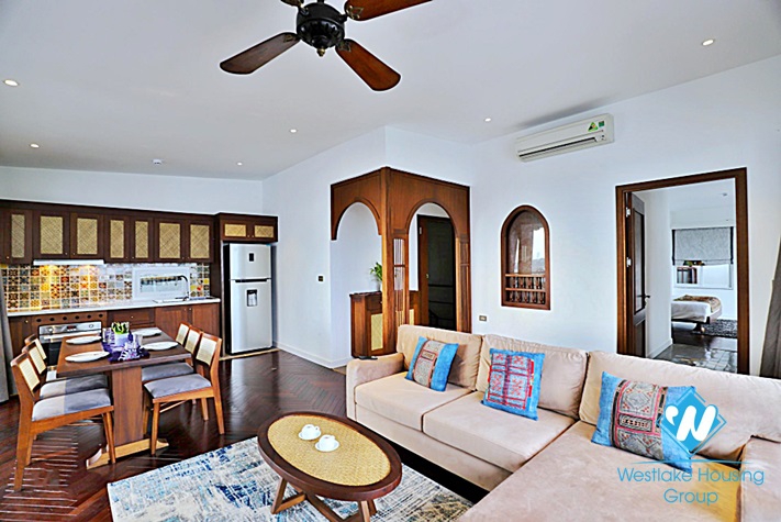 High-end floor 2 beds apartment for rent in Xom Chua, Dang Thai Mai, Tay Ho