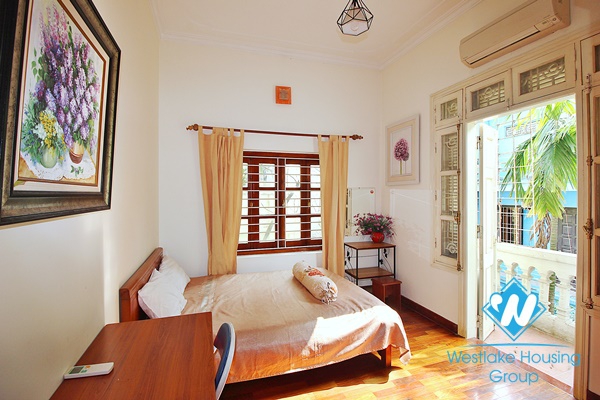 A spacious 5 bedroom house for rent in Nghi tam, Tay ho