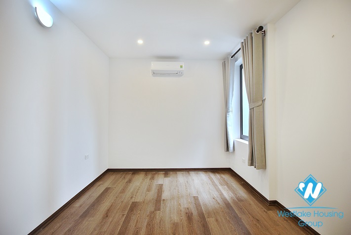 New and bright 3 beds apartment for rent in Dang Thai Mai area, Tay Ho