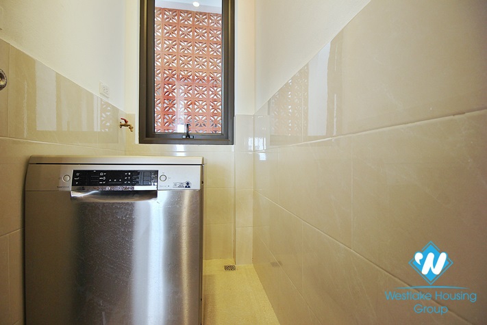New and bright 3 beds apartment for rent in Dang Thai Mai area, Tay Ho