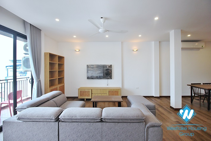 New and bright 3 beds apartment for rent in Dang Thai Mai area, Tay Ho