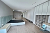 Classy 4-bedroom apartment with great city/lake view