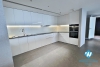 Classy 4-bedroom apartment with great city/lake view